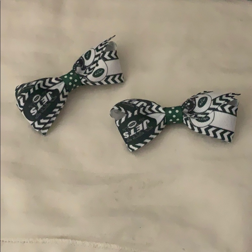 Jets hair pins